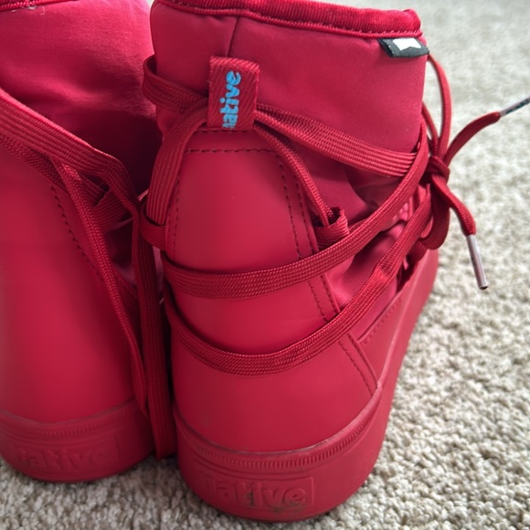 Native Chamonix Winter Boots - Picture 4 of 12